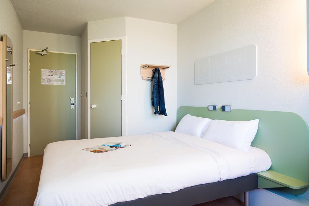 Ibis Budget Γκρανβίλ Εξωτερικό φωτογραφία